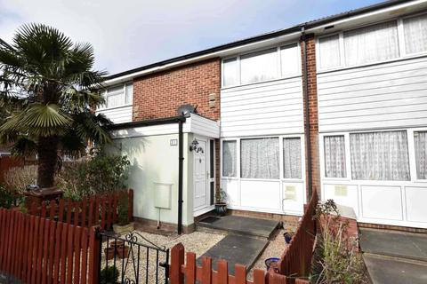 21 Becketts Close, Feltham, TW14 0BG