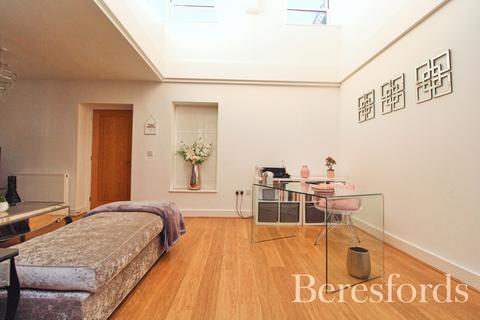14 Kensington Way, Brentwood, CM14 4RL