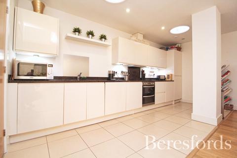 14 Kensington Way, Brentwood, CM14 4RL