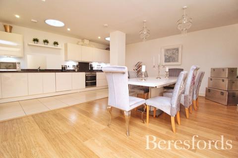 14 Kensington Way, Brentwood, CM14 4RL