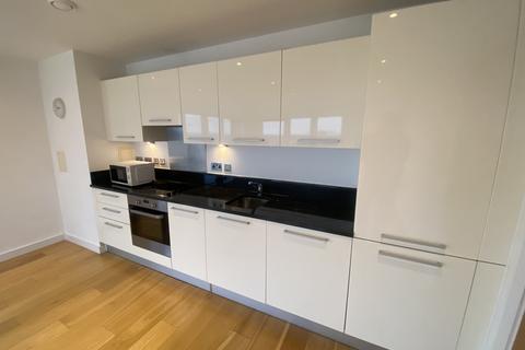 2 bedroom apartment to rent, Railway Terrace, Slough, SL2 5GW