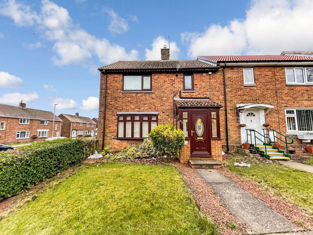 Beverley Way, Peterlee, Durham, SR8 2AT 3 bed terraced house £75,000