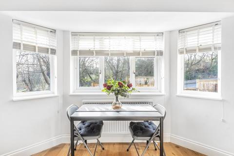Flat 2, 30 Vicars Hill, London, SE13 7JL