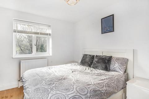Flat 2, 30 Vicars Hill, London, SE13 7JL
