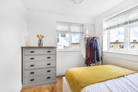 Flat 2, 30 Vicars Hill, London, SE13 7JL