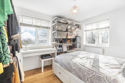 Flat 2, 30 Vicars Hill, London, SE13 7JL