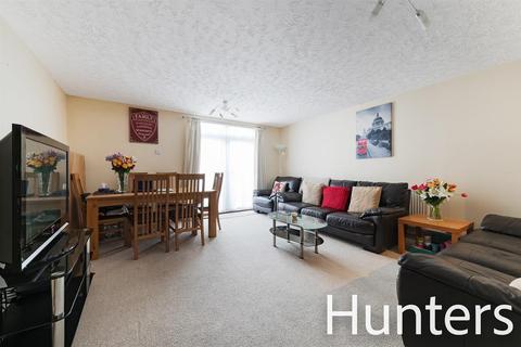 22 Burford Road, Brentford, TW8 0LS