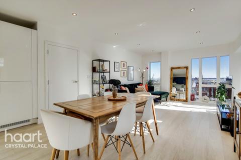 Flat 39, 8 Sylvan Hill, London, SE19 2QF