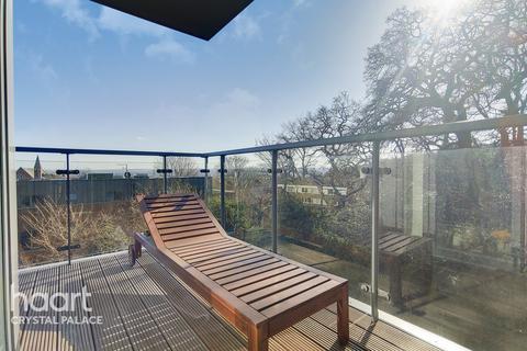 Flat 39, 8 Sylvan Hill, London, SE19 2QF