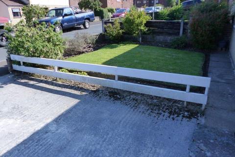 39 Brandon Crescent, Shaw, Oldham, OL2 7YB