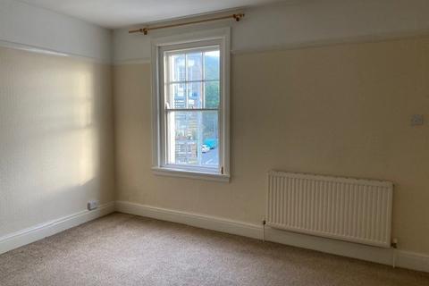 1 bedroom flat to rent, 63 Belgrave Court Walter Road Swansea