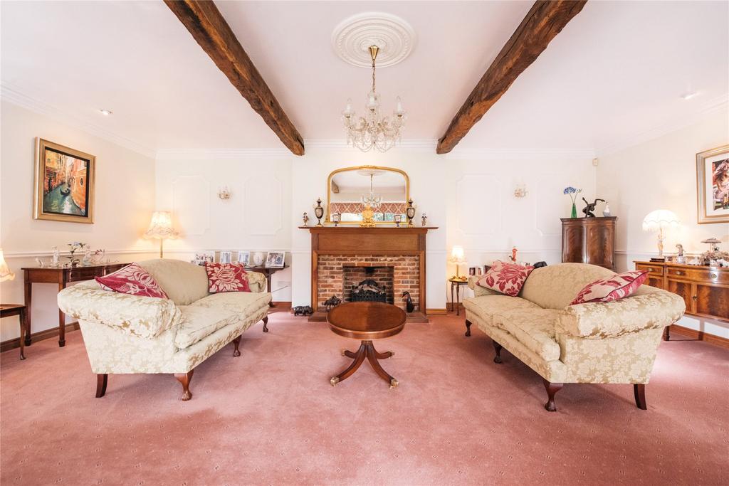West Hill, Aspley Guise, Bedfordshire, MK17 4 bed detached house £