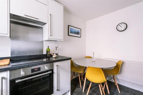 31 Beckside, Beverley, HU17 0PB