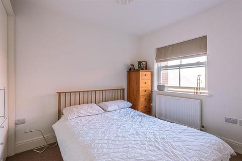 31 Beckside, Beverley, HU17 0PB