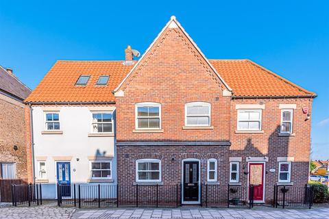 31 Beckside, Beverley, HU17 0PB