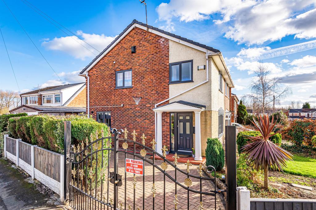 Rushton Avenue, Leigh, WN7 5NB 3 bed semidetached house £180,000
