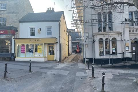 undefined, Market Square, 8B Market Square, Witney