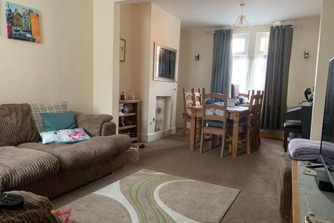 6 Stanhope Road, Northampton, NN2 6JX