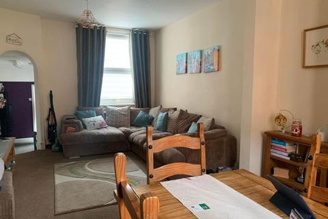 6 Stanhope Road, Northampton, NN2 6JX