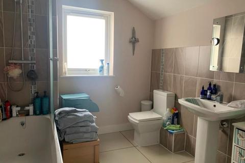 6 Stanhope Road, Northampton, NN2 6JX