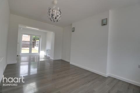 9 Nelson Close, Romford, RM7 8ND