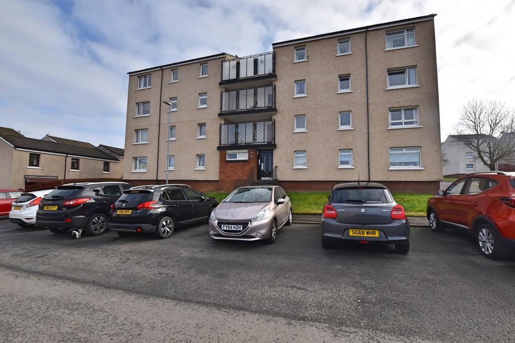 ROXBURGH AVENUE, GREENOCK 2 bed flat £60,000