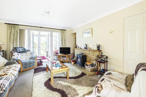 4 Church End, Standlake, Witney, OX29 7SG