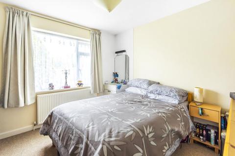 4 Church End, Standlake, Witney, OX29 7SG