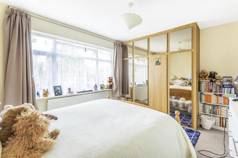 4 Church End, Standlake, Witney, OX29 7SG