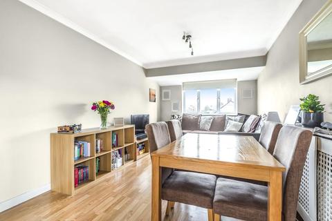 135 Seymour Way, Sunbury-on-thames, TW16 7NL