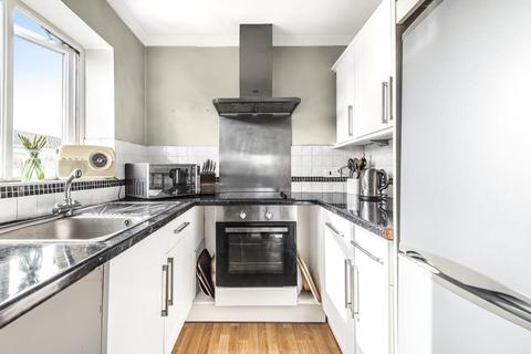 135 Seymour Way, Sunbury-on-thames, TW16 7NL