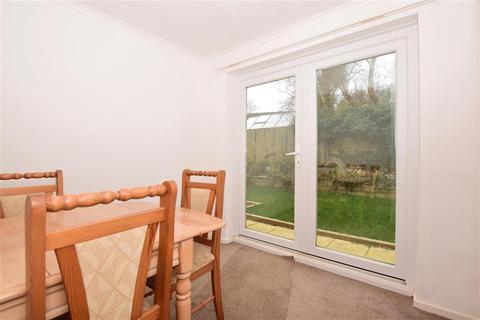 1 Orchard Close, Whitfield, Dover, CT16 3LD