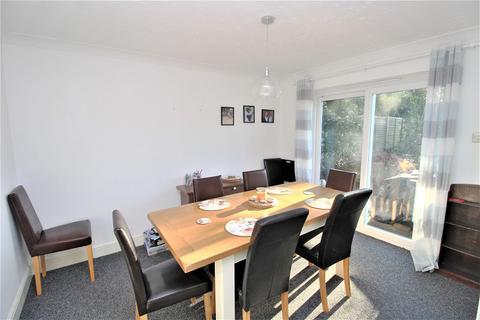 17 Casher Road, Maidenbower, Crawley, RH10 7JG