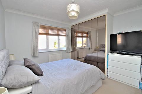 17 Casher Road, Maidenbower, Crawley, RH10 7JG