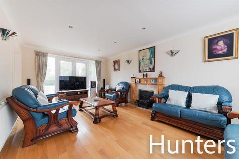 2 High View, Cheam, Sutton, SM2 7DY