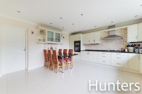 2 High View, Cheam, Sutton, SM2 7DY