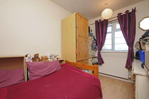 Flat 6, Manor Court Manor Road, Twickenham, TW2 5DL
