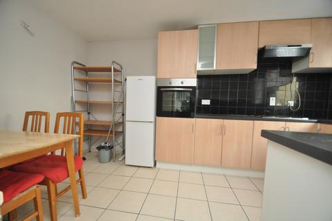 3 bedroom maisonette to rent, Bavaria Road, Upper Holloway