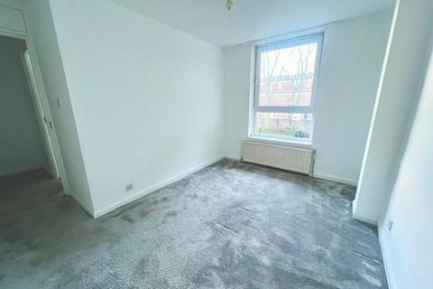 3 bedroom maisonette to rent, Bavaria Road, Upper Holloway