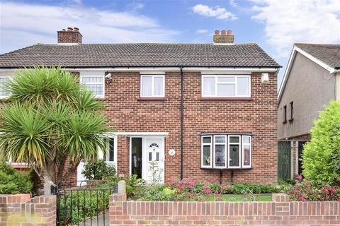 7 Hunt Road, Northfleet, Gravesend, DA11 8JT