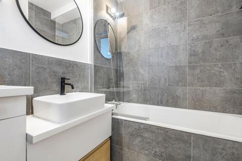 Flat 5, Heron House Church Grove, Kingston Upon Thames, KT1 4AR