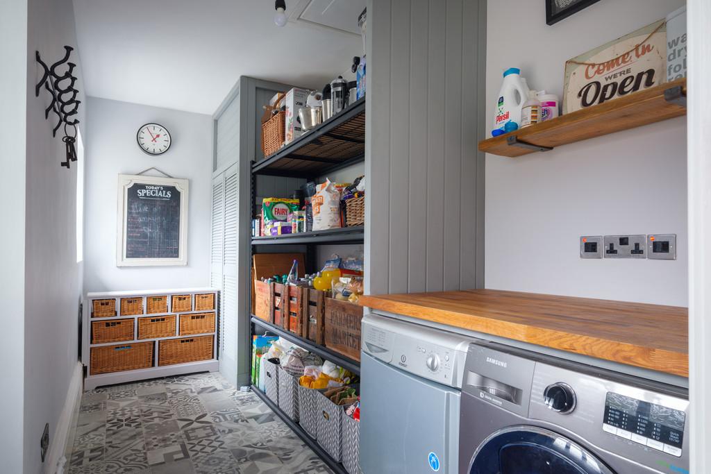 Laundry/Pantry