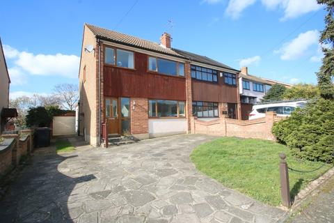 7 Abbey Close, Hullbridge, Hockley, SS5 6DL