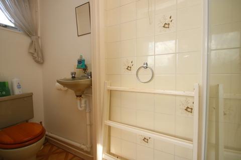 7 Abbey Close, Hullbridge, Hockley, SS5 6DL