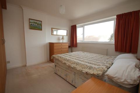 7 Abbey Close, Hullbridge, Hockley, SS5 6DL
