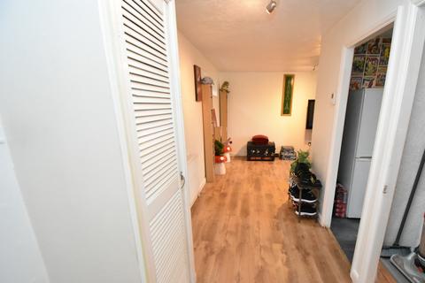 30 Red Hill Grove, Birmingham, B38 9RZ