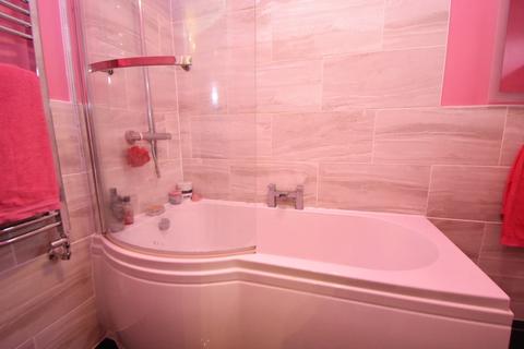 30 Red Hill Grove, Birmingham, B38 9RZ