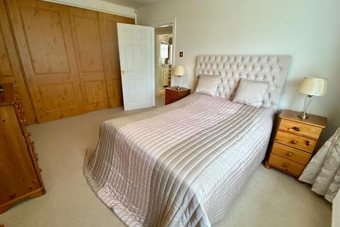 6 Clifford Moor Road, Boston Spa, Wetherby, LS23 6PG
