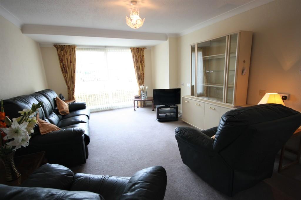 Victoria Mews, Bridgeside, Deal, Kent 2 bed apartment £179,500