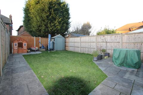 49 Diceland Road, Banstead, SM7 2ET